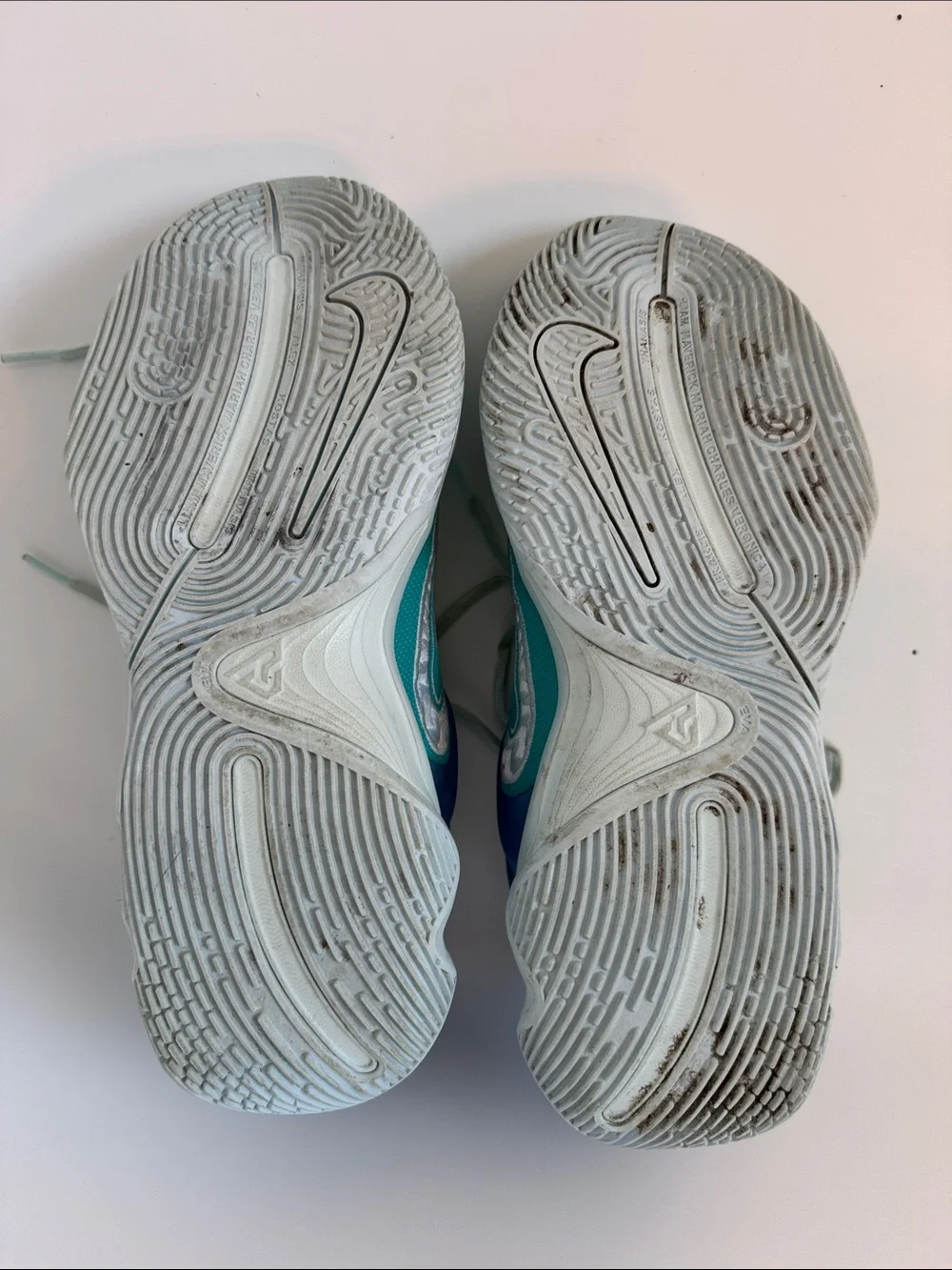 Nike Giannis Immortality Basketball Shoes Men's Size 10 Teal White Blue